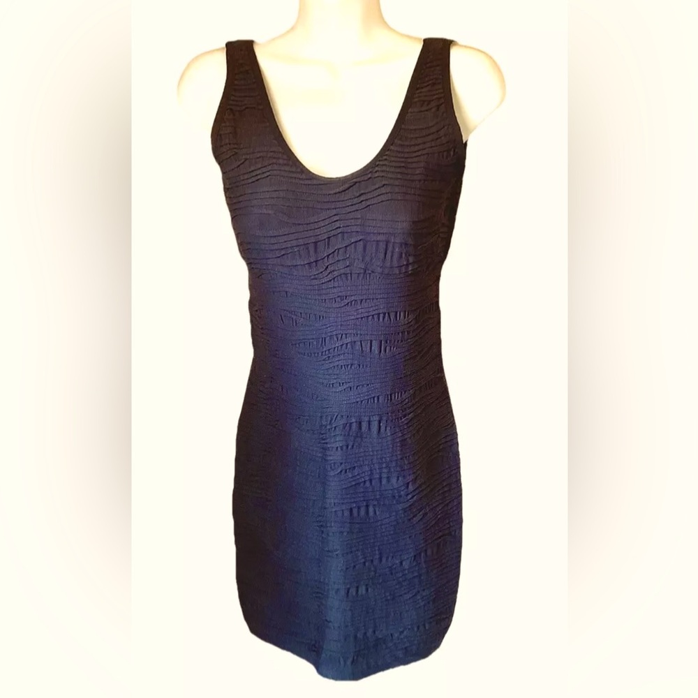“♥️♥️” BODYCON Textured VTG Sleeveless LITTLE BLACK Dress EUC💋
